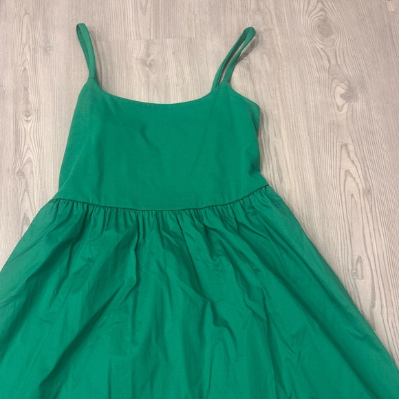 Old Navy Green Fit and Flare Midi Dress - Picture 5 of 8